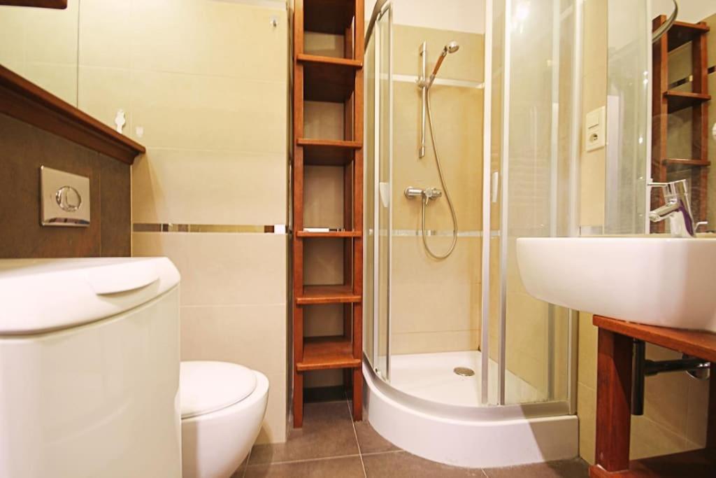 Апартаменты Parkowy Apartament Вроцлав Экстерьер фото